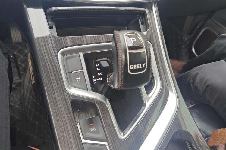 Used Geely Auto Jiajie 2021 1.8TD DCT Luxury Model Gear Lever