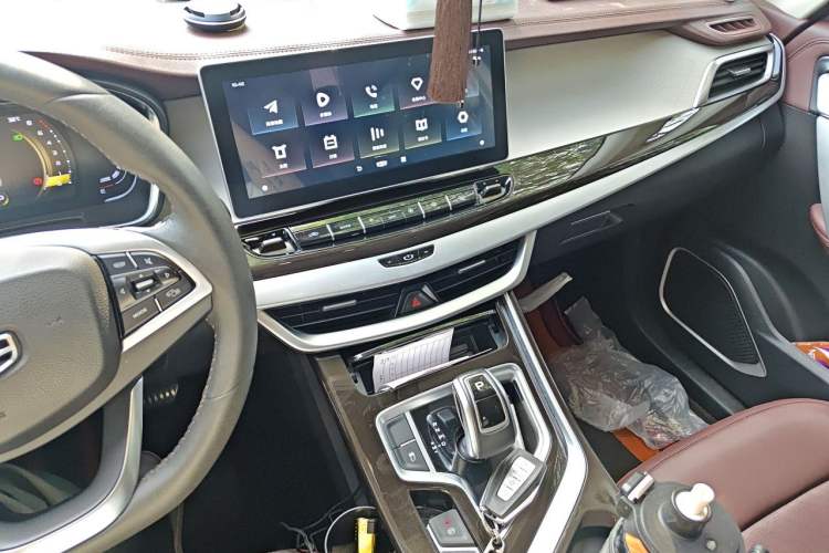 Used Geely Auto Jiajie 2021 1.8TD DCT Luxury Model Gear Lever