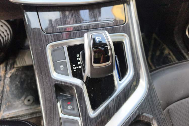 Used Geely Auto Jiajie 2021 1.8TD DCT Luxury Model Gear Lever