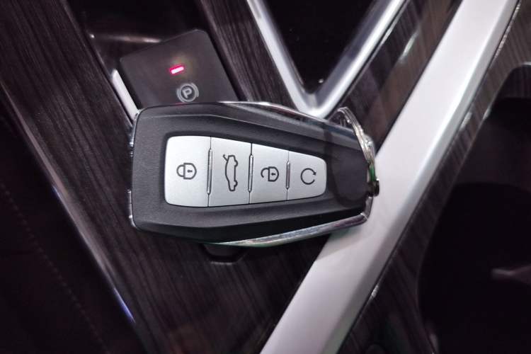 Used Geely Auto Jiajie 2021 1.8TD DCT Luxury Model Interior 1