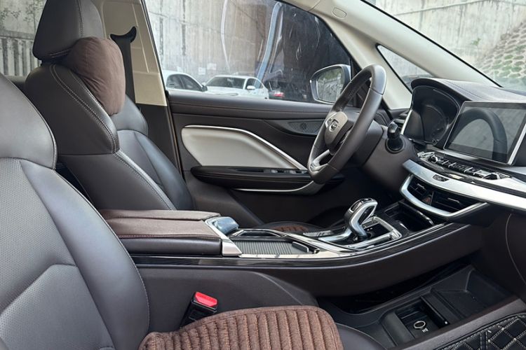 Used Geely Auto Jiajie 2021 1.8TD DCT Comfort Model Interior 5