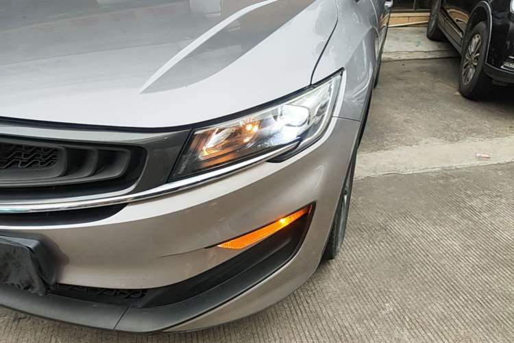 Used Geely Auto Jiajie 2021 1.8TD DCT Comfort Model Left Front Headlight
