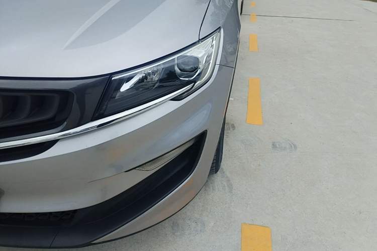 Used Geely Auto Jiajie 2021 Zhijing 1.5TD Manual Standard Model Left Front Headlight