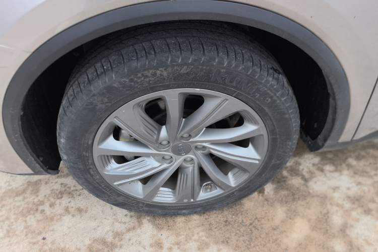 Used Geely Auto Jiajie 2021 Zhiqing 1.5TD DCT Luxury Model Left Front Wheel Hub