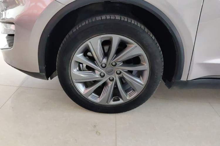 Used Geely Auto Jiajie 2021 1.8TD DCT Luxury Model Left Front Wheel Hub