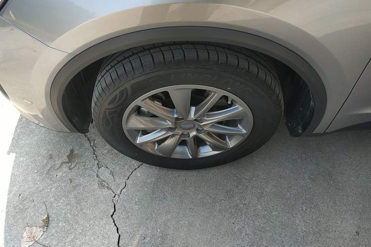 Used Geely Auto Jiajie 2021 1.8TD DCT Comfort Model Left Front Wheel Hub