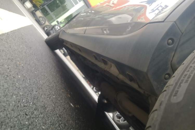 Used Geely Auto Jiajie 2021 1.8TD DCT Comfort Model Left Side Sill