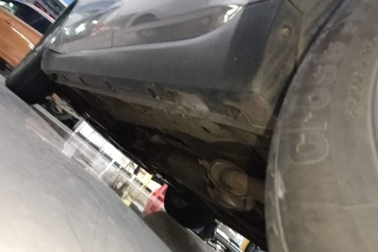 Used Geely Auto Jiajie 2021 1.8TD DCT Standard Edition Left Side Sill