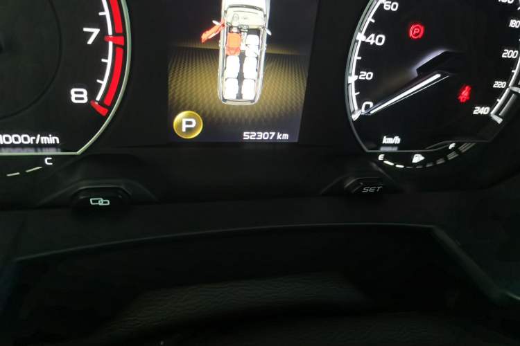 Used Geely Auto Jiajie 2021 1.8TD DCT Comfort Model Odometer Close Up