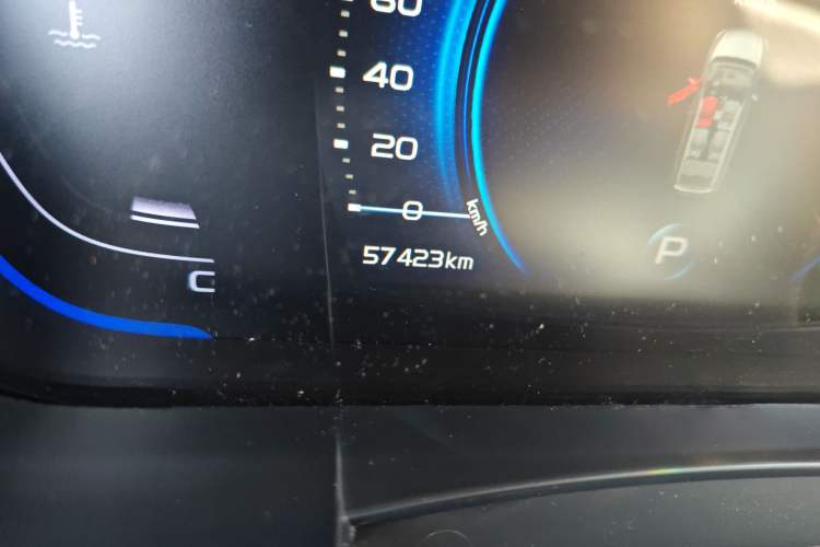 Used Geely Auto Jiajie 2021 1.8TD DCT Luxury Model Odometer Close Up