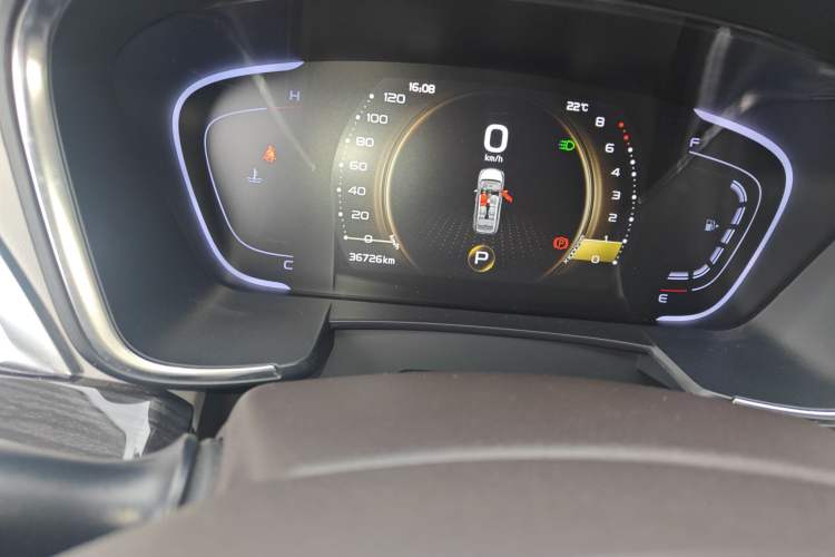 Used Geely Auto Jiajie 2021 1.8TD DCT Luxury Model Odometer Close Up