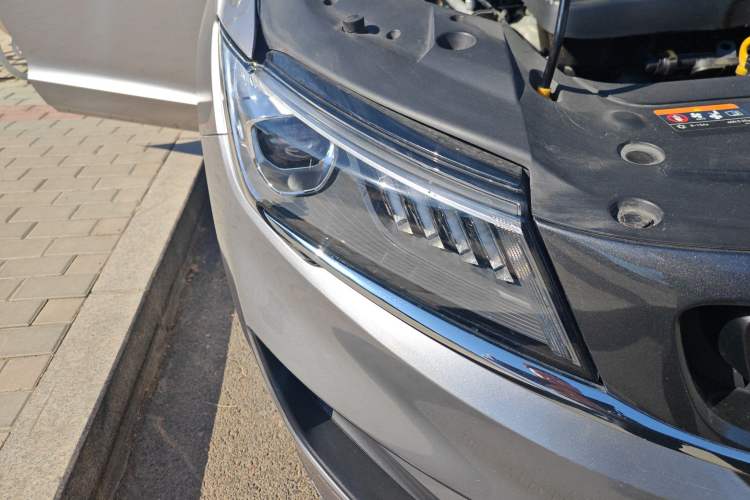 Used Geely Auto Jiajie 2021 1.8TD DCT Luxury Model Right Front Headlight