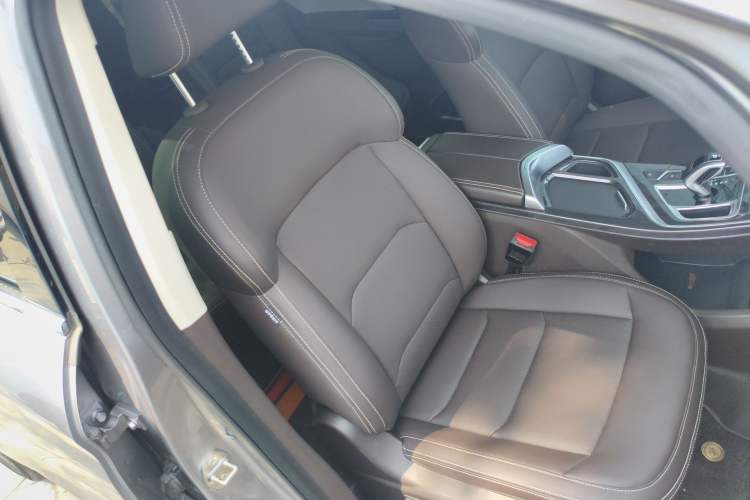 Used Geely Auto Jiajie 2021 Zhiqing 1.5TD DCT Luxury Model Right Front Seat