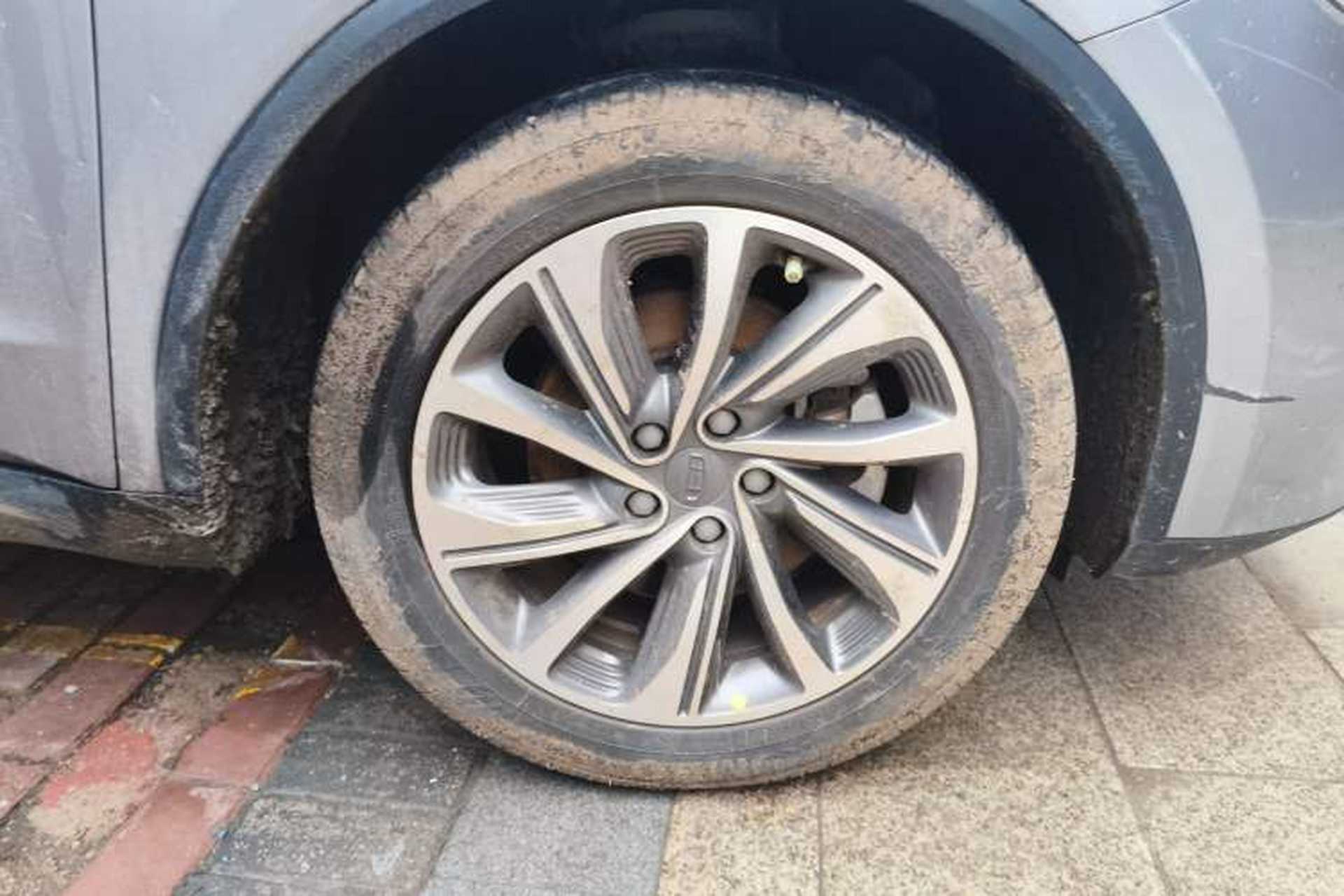 Used Geely Auto Jiajie 2021 1.8TD DCT Luxury Model Right Front Wheel Hub