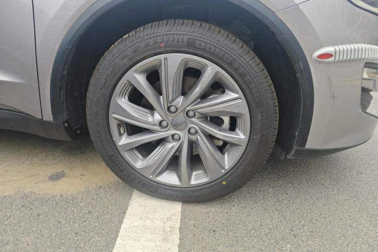 Used Geely Auto Jiajie 2021 1.8TD DCT Luxury Model Right Front Wheel Hub