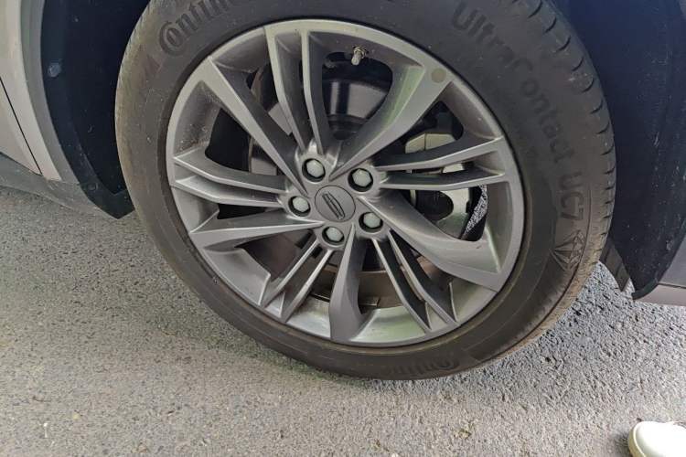 Used Geely Auto Jiajie 2021 1.8TD DCT Luxury Model Right Front Wheel Hub