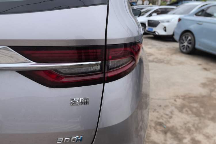 Used Geely Auto Jiajie 2021 Zhiqing 1.5TD DCT Luxury Model Right Rear Taillight