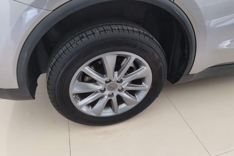 Used Geely Auto Jiajie 2021 1.8TD DCT Comfort Model Right Rear Wheel Hub
