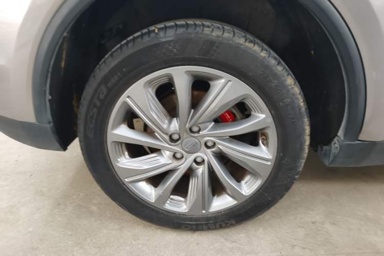 Used Geely Auto Jiajie 2021 1.8TD DCT Luxury Model Right Rear Wheel Hub
