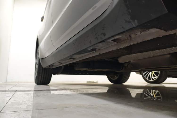 Used Geely Auto Jiajie 2021 1.8TD DCT Luxury Model Right Side Sill