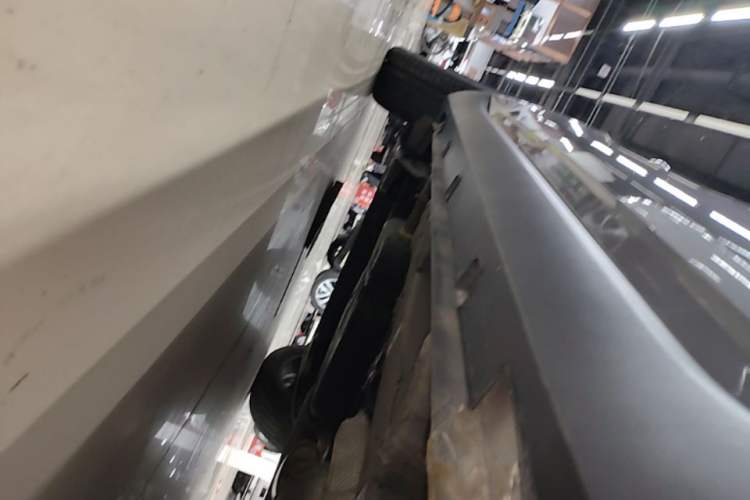 Used Geely Auto Jiajie 2021 1.8TD DCT Luxury Model Right Side Sill