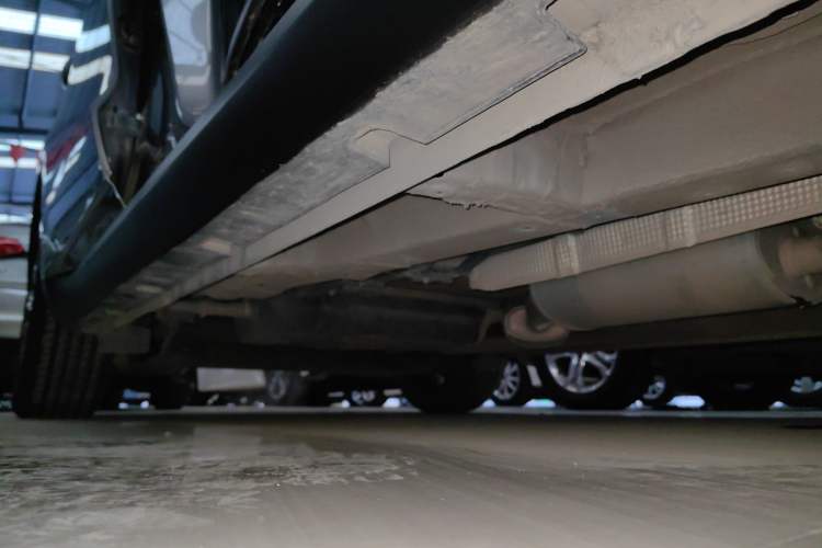 Used Geely Auto Jiajie 2021 1.8TD DCT Luxury Model Right Side Sill