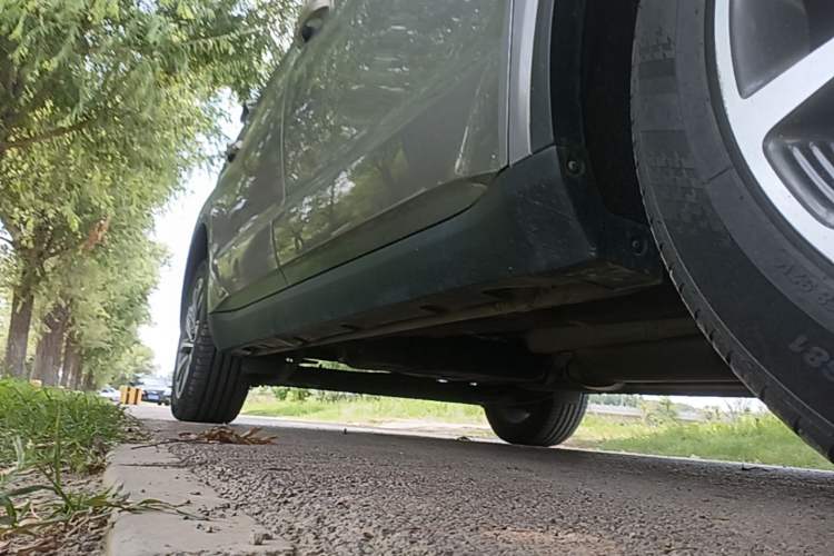 Used Geely Auto Jiajie 2021 1.8TD DCT Luxury Model Right Side Sill