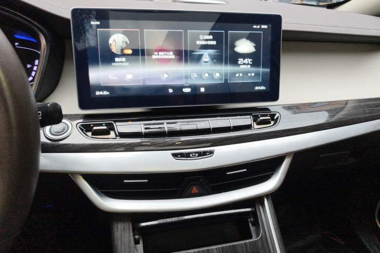 Used Geely Auto Jiajie 2021 1.8TD DCT Luxury Model Audio And AC Panel