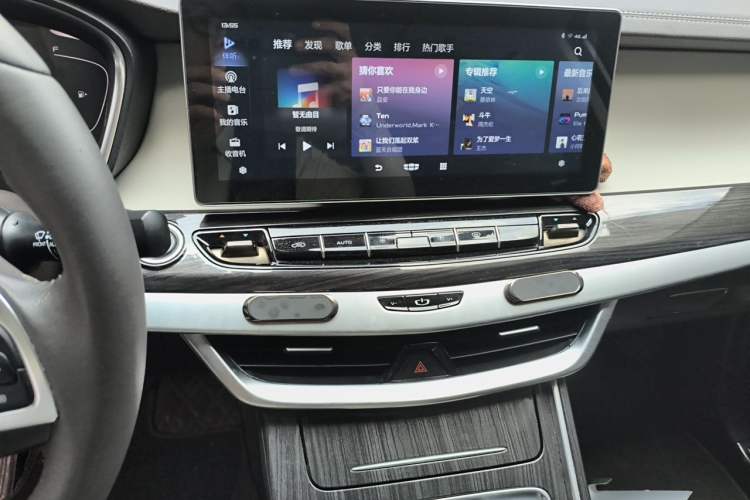 Used Geely Auto Jiajie 2021 Zhiqing 1.5TD DCT Luxury Model Audio And AC Panel