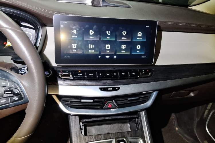 Used Geely Auto Jiajie 2021 1.8TD DCT Luxury Model Audio And AC Panel