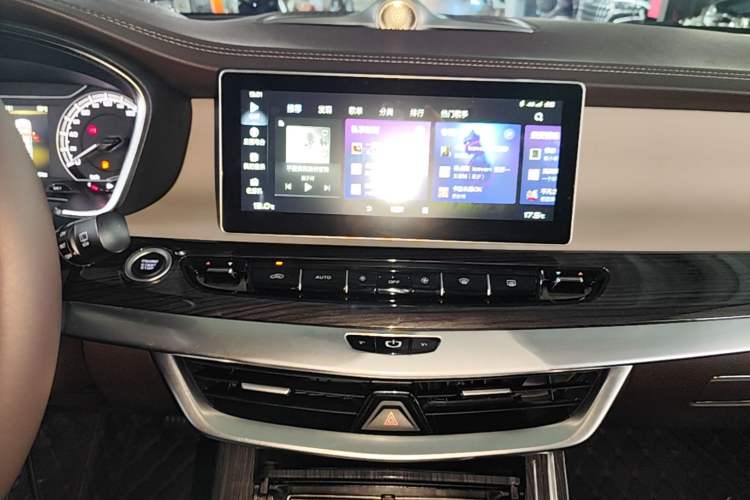 Used Geely Auto Jiajie 2021 1.8TD DCT Comfort Model Audio And AC Panel