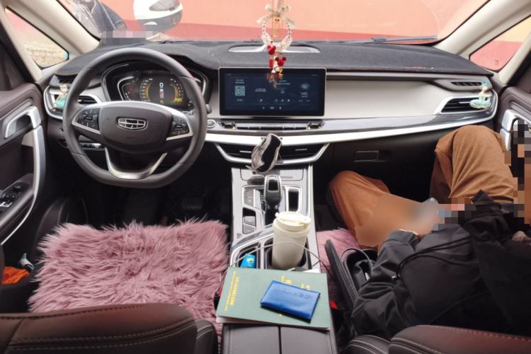 Used Geely Auto Jiajie 2021 1.8TD DCT Luxury Model Center Console