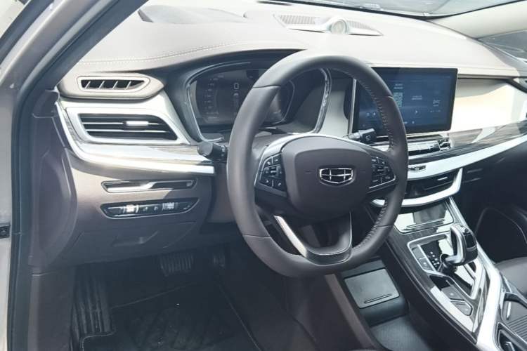 Used Geely Auto Jiajie 2021 1.8TD DCT Luxury Model Center Console