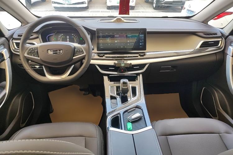 Used Geely Auto Jiajie 2021 1.8TD DCT Luxury Model Center Console