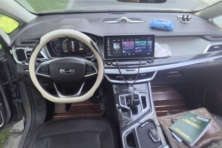 Used Geely Auto Jiajie 2021 1.8TD DCT Luxury Model Center Console