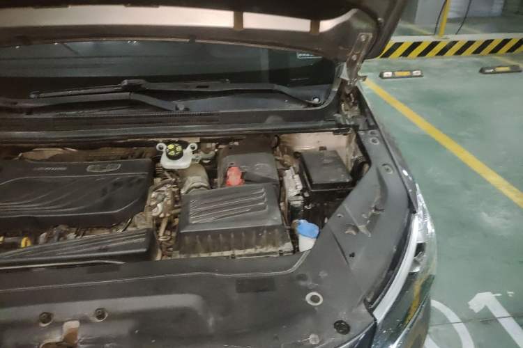Used Geely Auto Jiajie 2021 1.8TD DCT Luxury Model Engine Bay Left