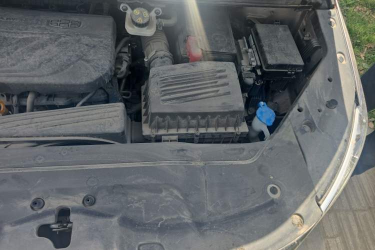 Used Geely Auto Jiajie 2021 1.8TD DCT Comfort Model Engine Bay Left
