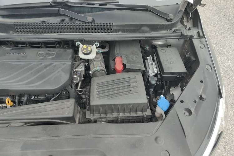 Used Geely Auto Jiajie 2021 1.8TD DCT Luxury Model Engine Bay Left