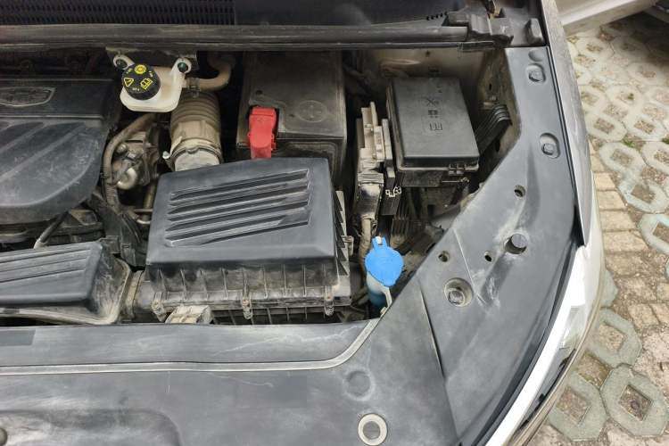 Used Geely Auto Jiajie 2021 1.8TD DCT Luxury Model Engine Bay Left