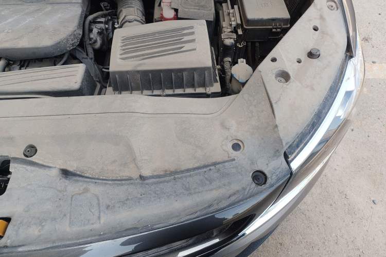 Used Geely Auto Jiajie 2021 1.8TD DCT Comfort Model Engine Bay Left