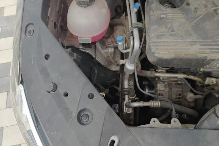 Used Geely Auto Jiajie 2021 1.8TD DCT Luxury Model Engine Bay Right
