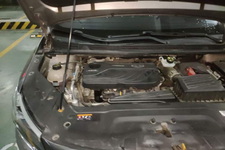 Used Geely Auto Jiajie 2021 1.8TD DCT Luxury Model Engine Bay Right