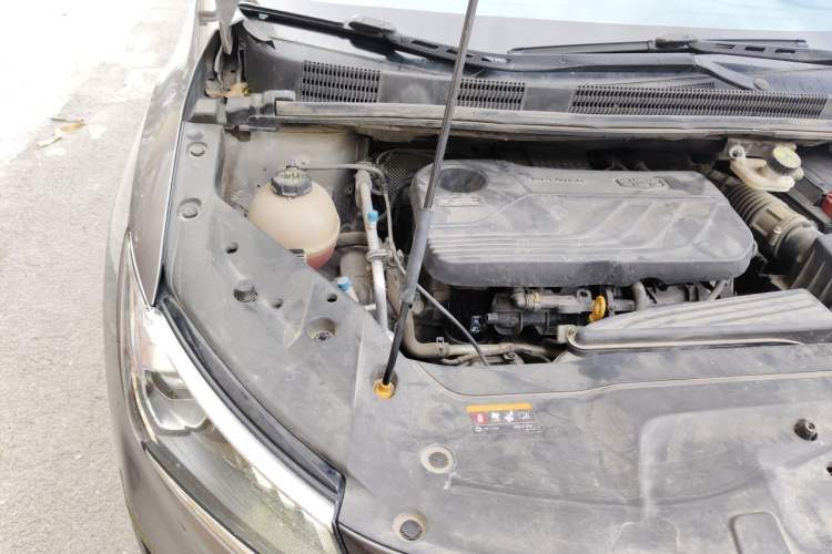 Used Geely Auto Jiajie 2021 1.8TD DCT Luxury Model Engine Bay Right