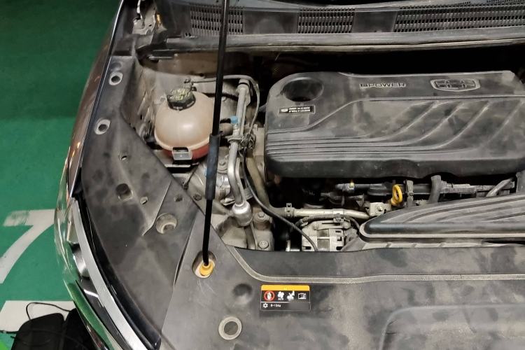 Used Geely Auto Jiajie 2021 1.8TD DCT Luxury Model Engine Bay Right