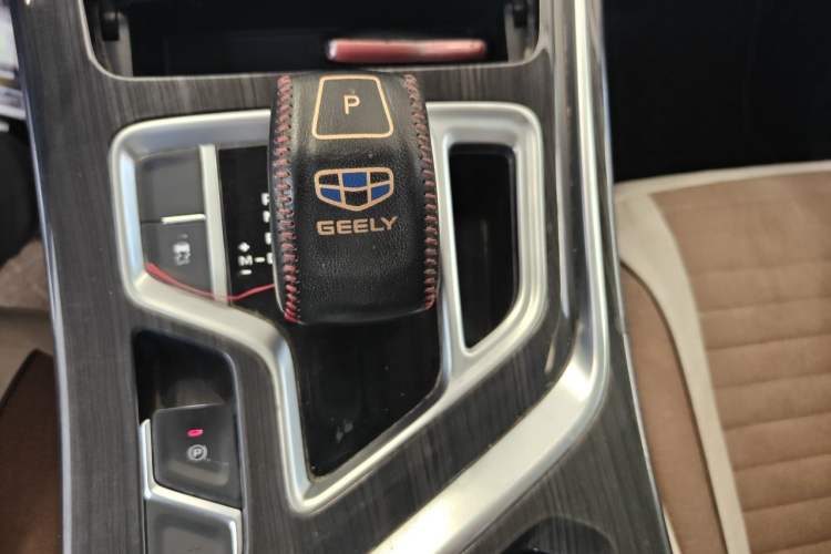 Used Geely Auto Jiajie 2021 1.8TD DCT Luxury Model Gear Lever