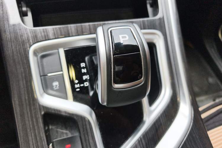 Used Geely Auto Jiajie 2021 1.8TD DCT Luxury Model Gear Lever