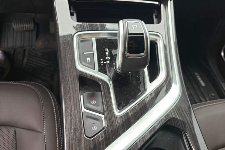 Used Geely Auto Jiajie 2021 1.8TD DCT Luxury Model Gear Lever