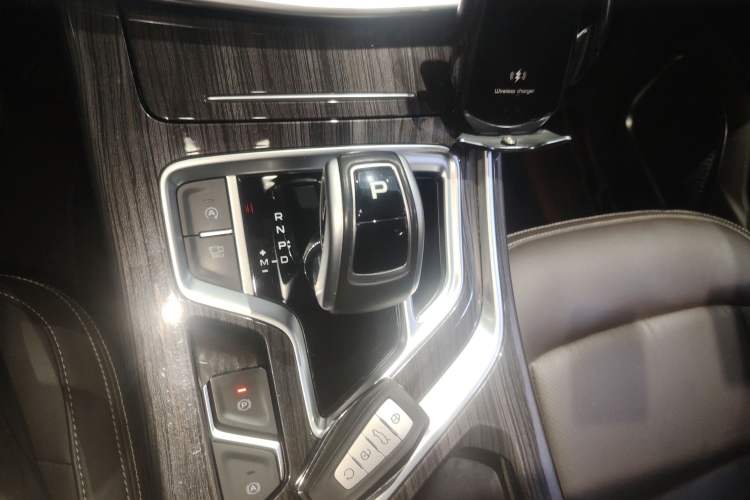 Used Geely Auto Jiajie 2021 Zhiqing 1.5TD DCT Luxury Model Gear Lever