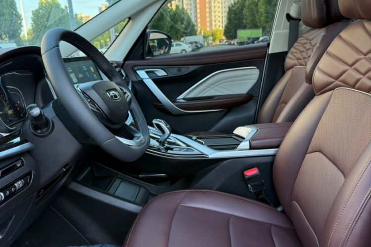 Used Geely Auto Jiajie 2021 1.8TD DCT Luxury Model Interior 2