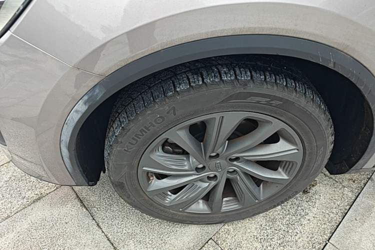 Used Geely Auto Jiajie 2021 1.8TD DCT Luxury Model Left Front Wheel Hub